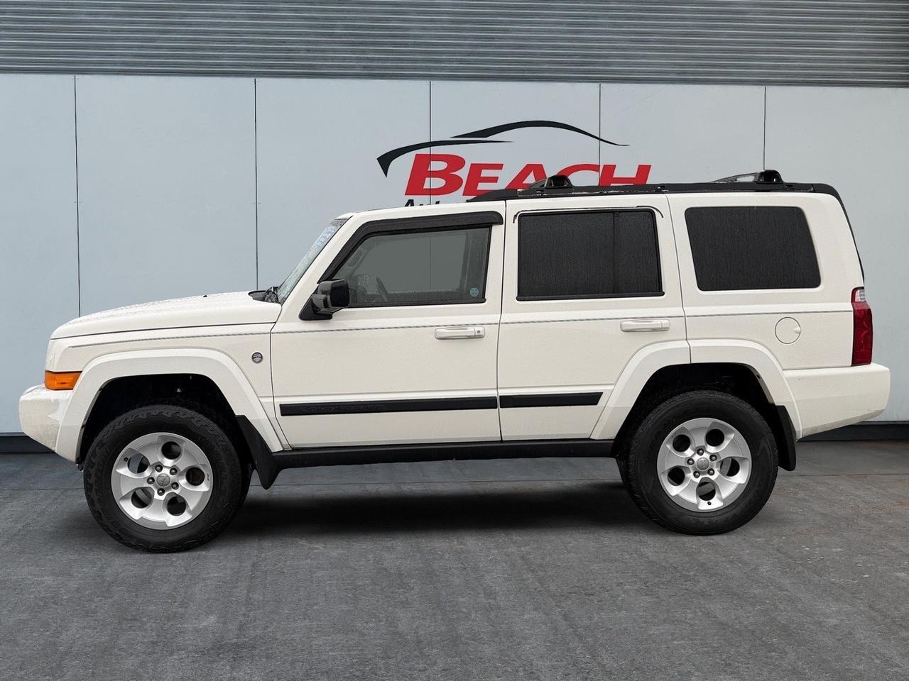 2007 Jeep Commander Sport, 3RD ROW, TOW PACKAGE, FOLD AWAY MIRRORS, HEATED MIRRORS, POWER MIRRORS, TINTED GLASS, AUX, CD PLAYER, FLOOR MATS, LOW MILES, THIS JEEP IS READY FOR ITS NECT ADVENTURE! Norfolk VA