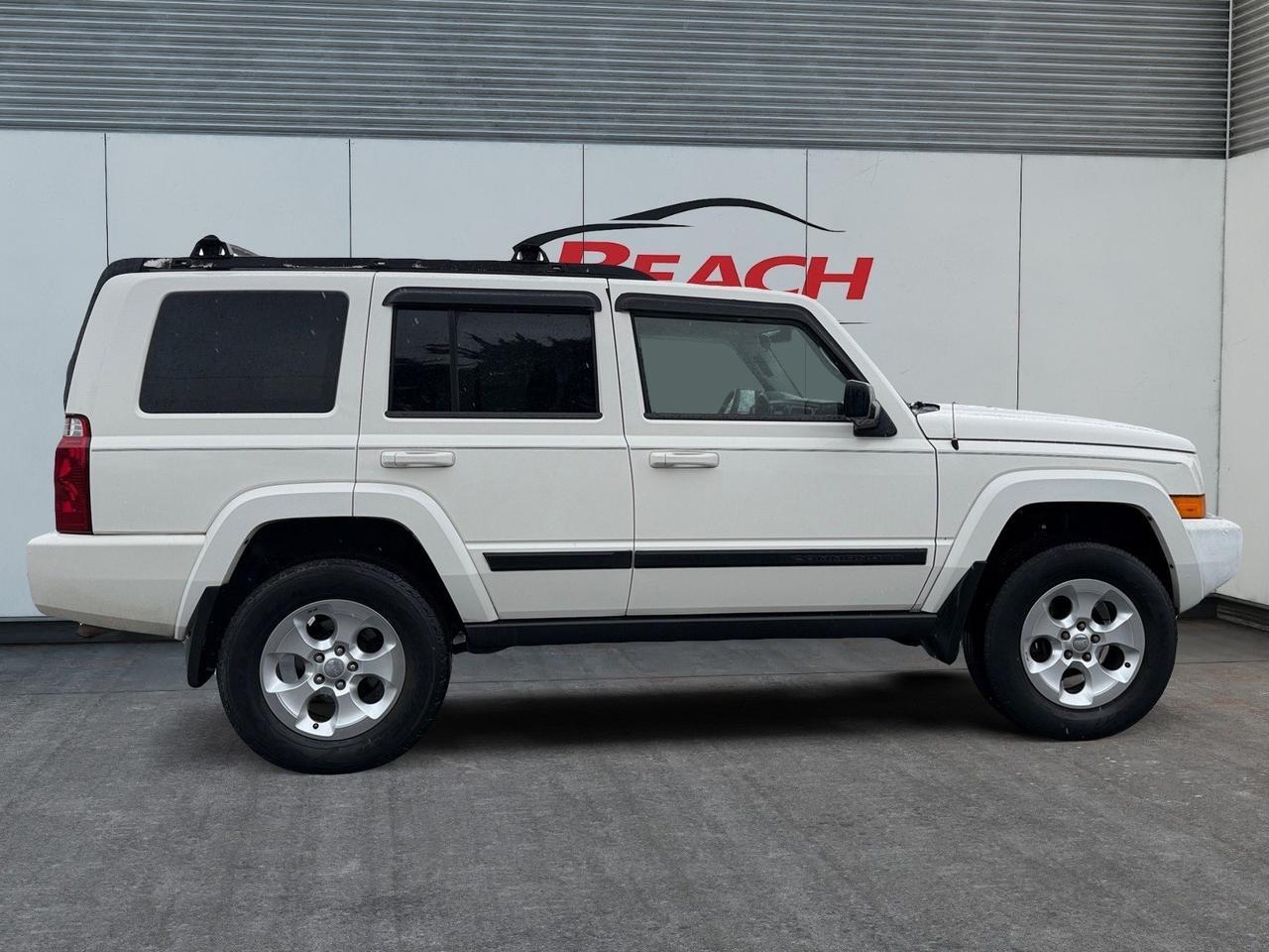 2007 Jeep Commander Sport, 3RD ROW, TOW PACKAGE, FOLD AWAY MIRRORS, HEATED MIRRORS, POWER MIRRORS, TINTED GLASS, AUX, CD PLAYER, FLOOR MATS, LOW MILES, THIS JEEP IS READY FOR ITS NECT ADVENTURE! Norfolk VA