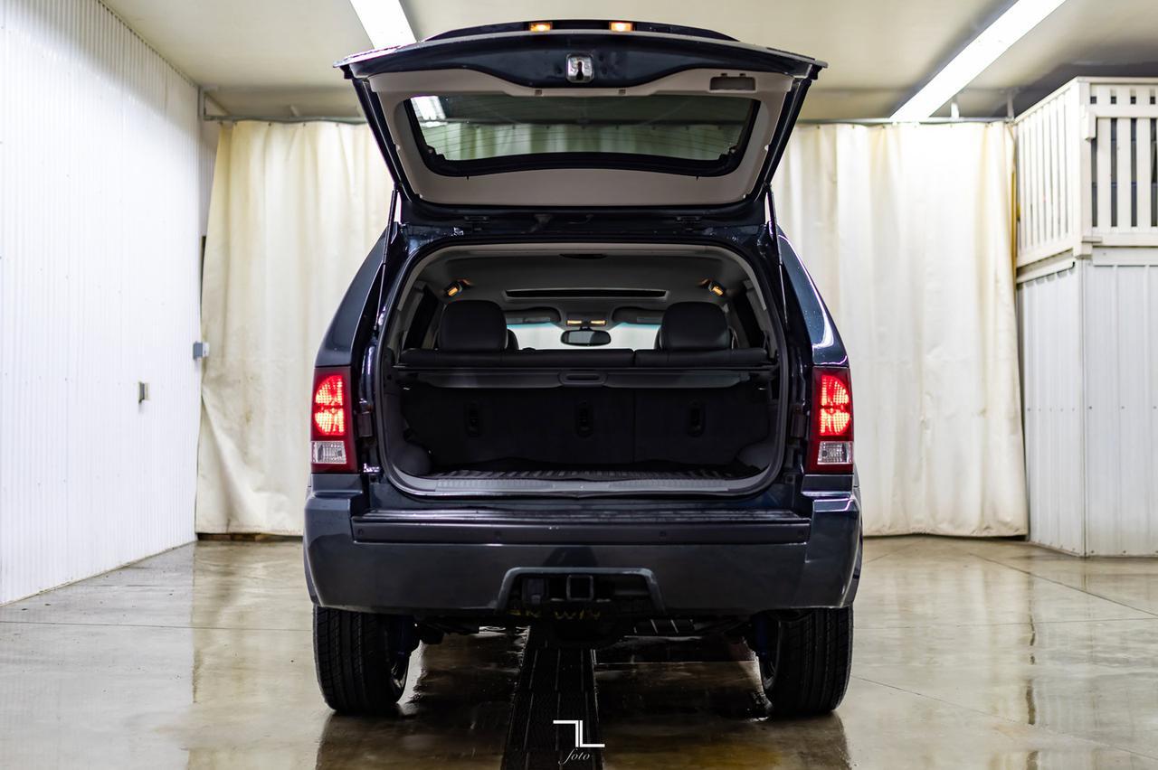 2007 Jeep Grand Cherokee 4x4 Overland Leather Roof Diesel Red Deer AB