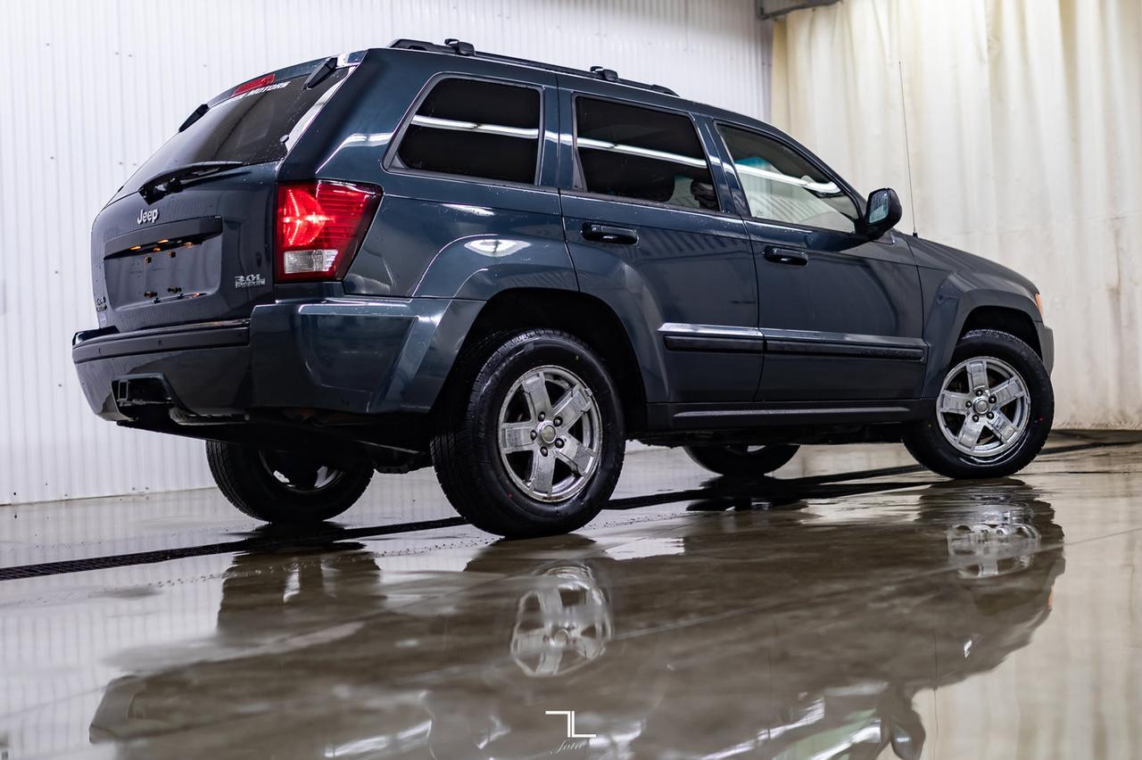 2007 Jeep Grand Cherokee 4x4 Overland Leather Roof Diesel Red Deer AB