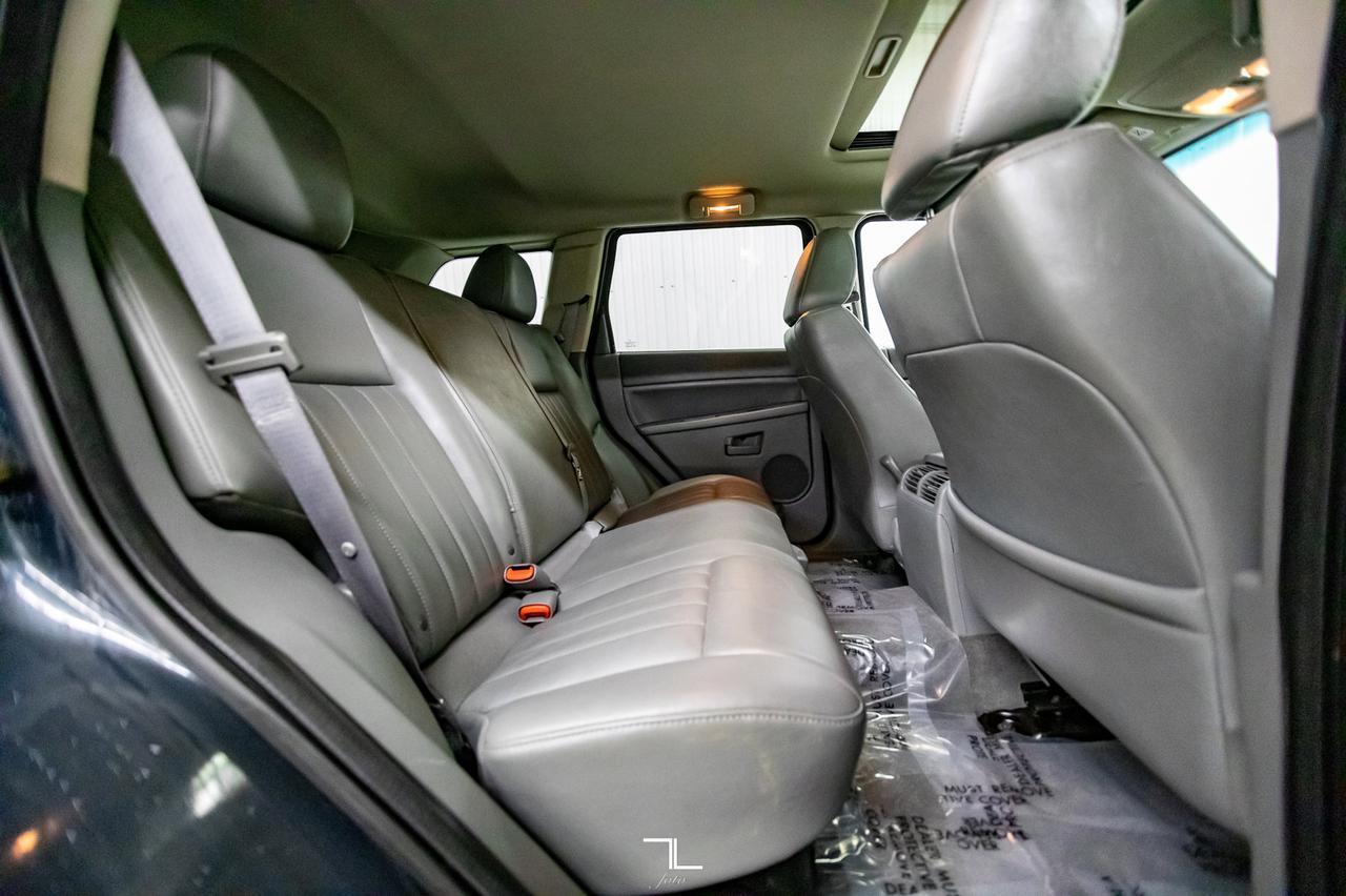 2007 Jeep Grand Cherokee 4x4 Overland Leather Roof Diesel Red Deer AB