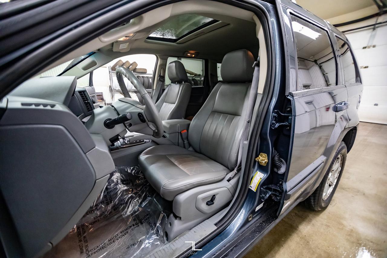 2007 Jeep Grand Cherokee 4x4 Overland Leather Roof Diesel Red Deer AB