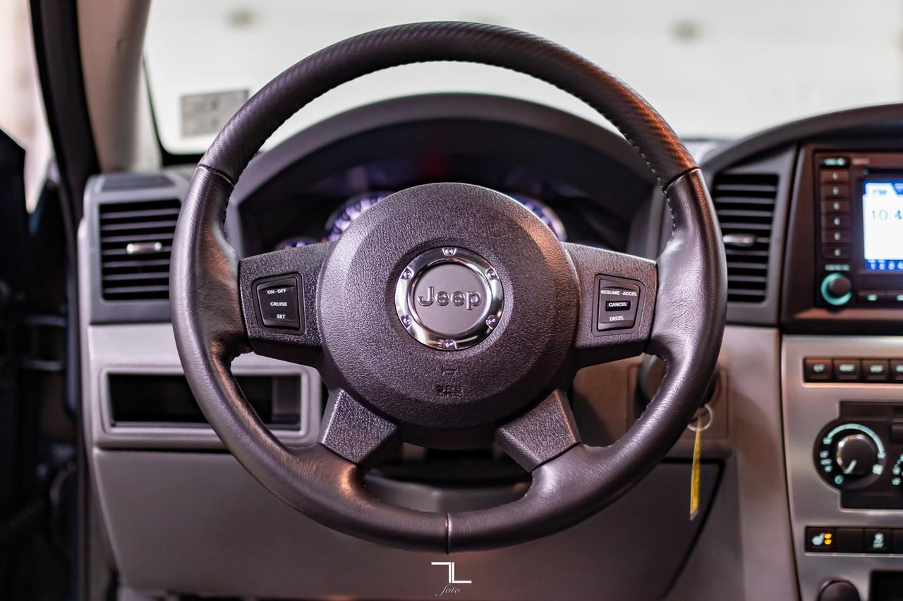 2007 Jeep Grand Cherokee 4x4 SRT8 Leather Roof Nav BCam Red Deer AB