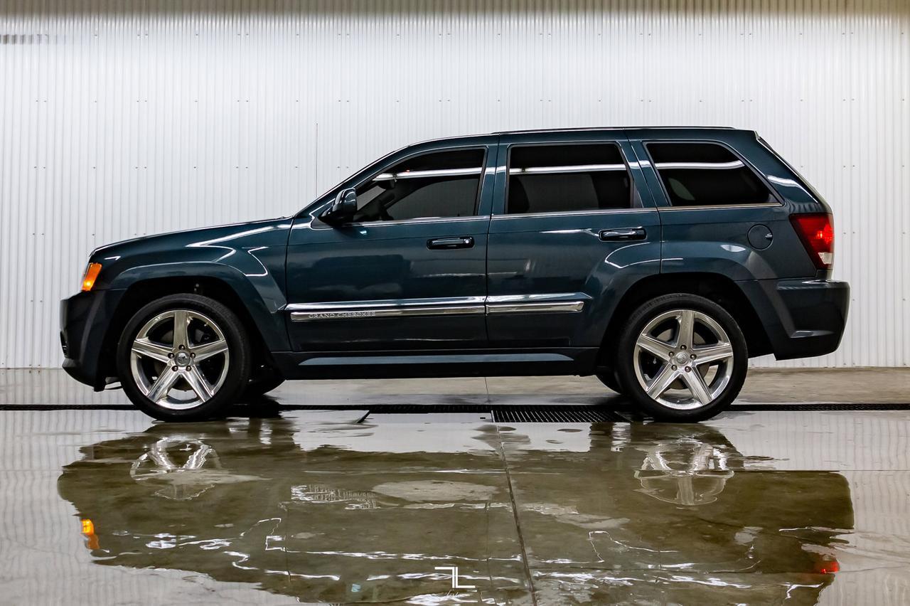 2007 Jeep Grand Cherokee 4x4 SRT8 Leather Roof Nav BCam Red Deer AB