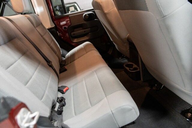 2007 Jeep Wrangler Unlimited Sahara 4WD 4dr SUV Chicago IL