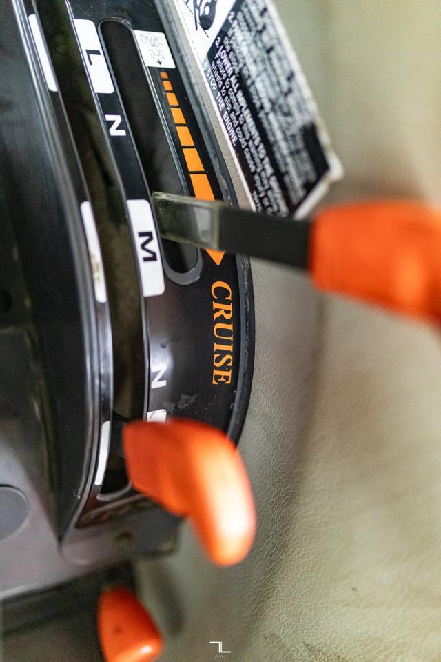 2007 Kubota L5740 MFWD Tractor Loader Bucket Diesel Red Deer AB