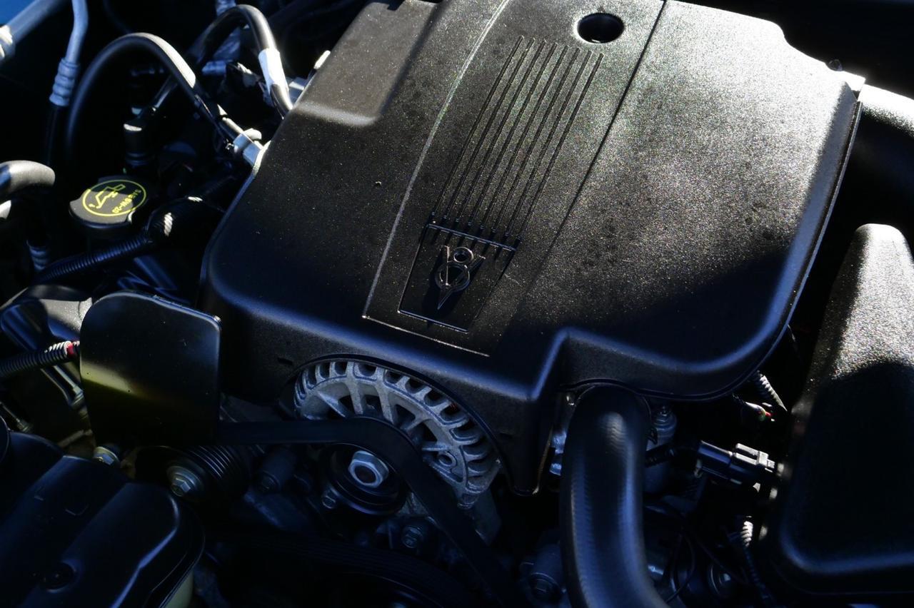 2007 Lincoln Town Car Signature / Leather Seating / 4.6L V8! Lincolnton NC