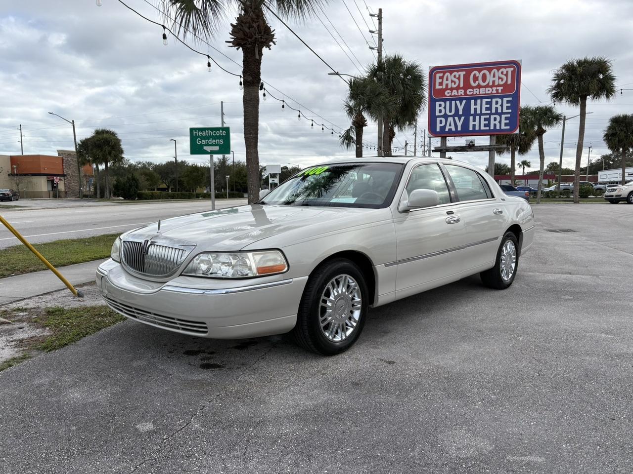2007 Lincoln Town Car Signature Limited