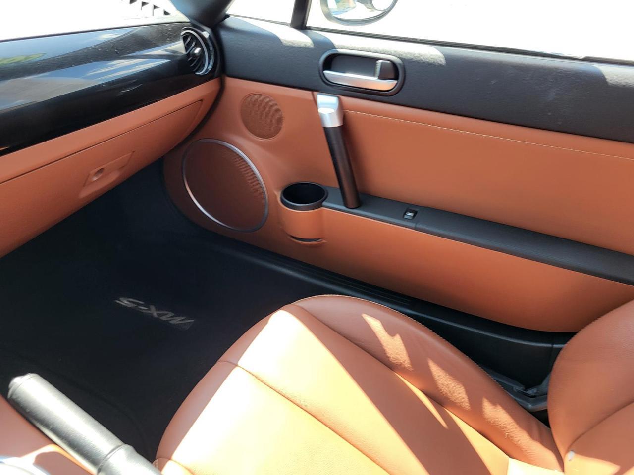 2007 Mazda MX-5 Miata 2dr Conv Auto Grand Touring Beeville TX