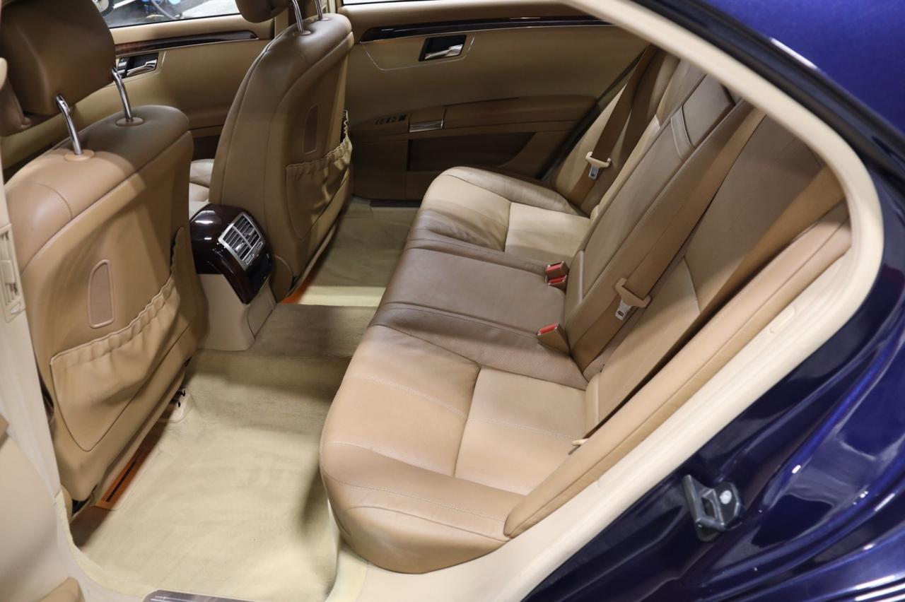 2007 Mercedes-Benz S 550 4MATIC 4dr Sedan Skokie IL