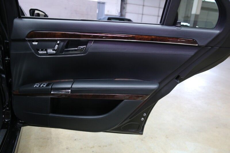 2007 Mercedes-Benz S-Class 5.5L V12 Plainview NY