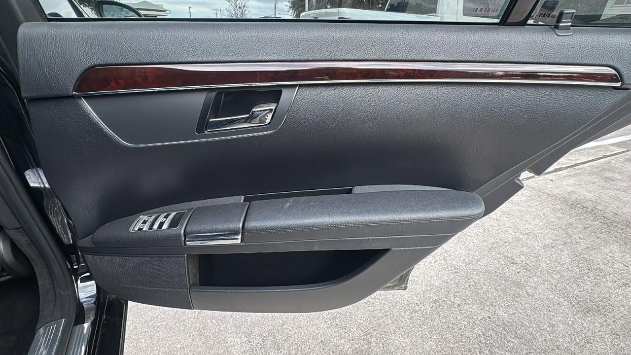 2007 Mercedes-Benz S-Class 5.5L V8  Selma TX
