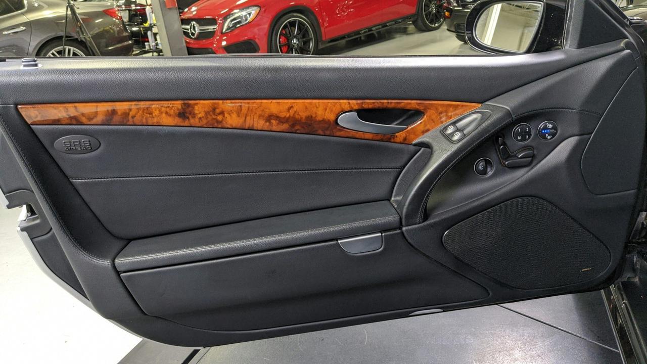 2007 Mercedes-Benz SL-Class 5.5L V8 St. Charles  IL