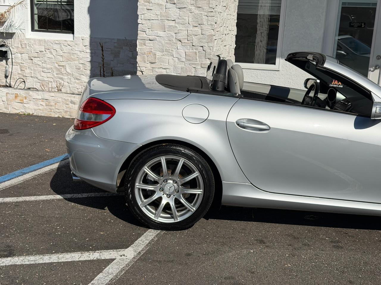 2007 Mercedes-Benz SLK-Class 2dr Roadster 3.5L Jacksonville FL