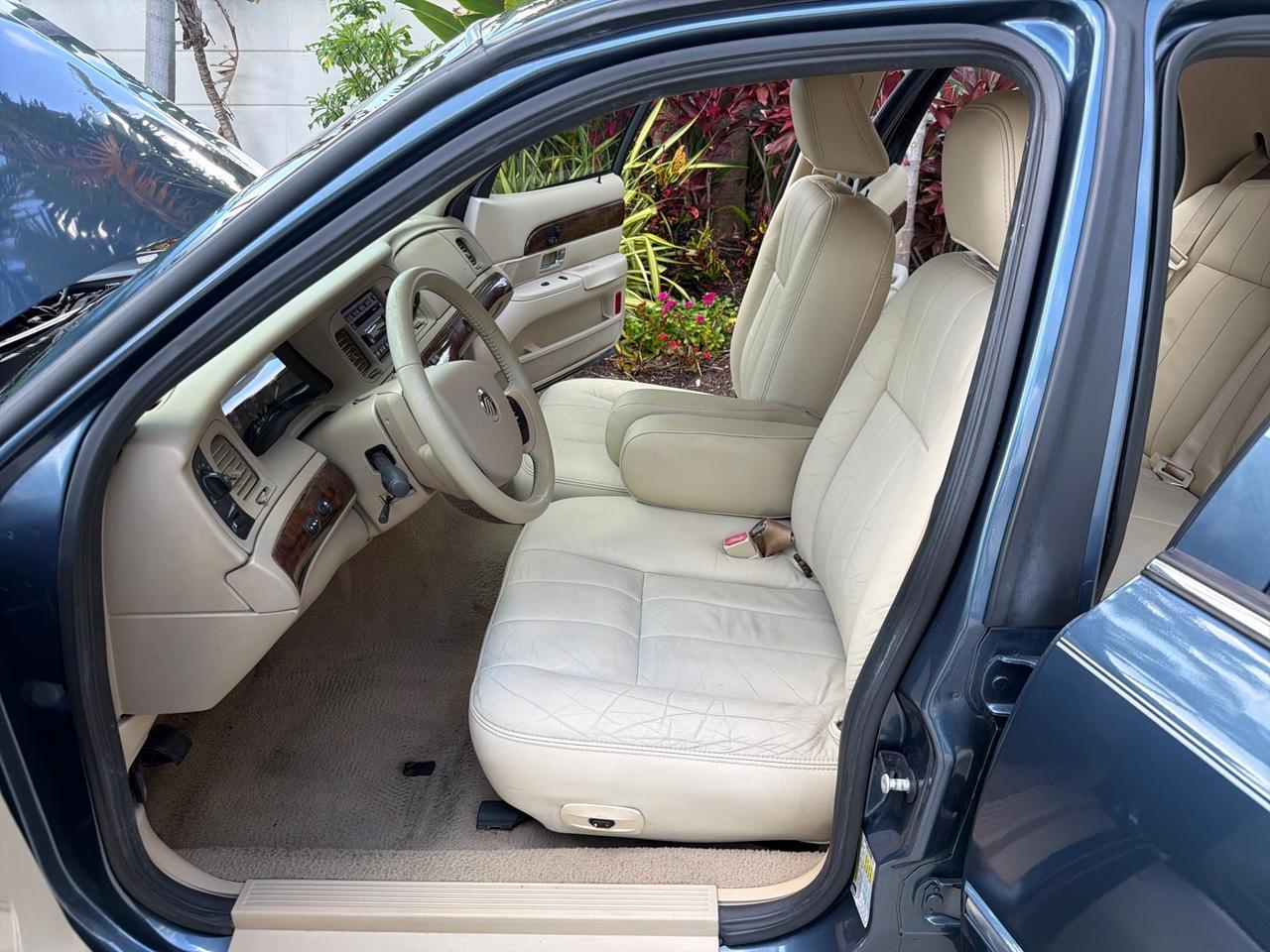 2007 Mercury Grand Marquis LS LOW MILES 52,599 1 OWNER Pompano Beach FL