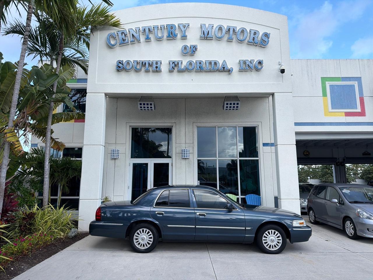2007 Mercury Grand Marquis LS LOW MILES 52,599 1 OWNER
