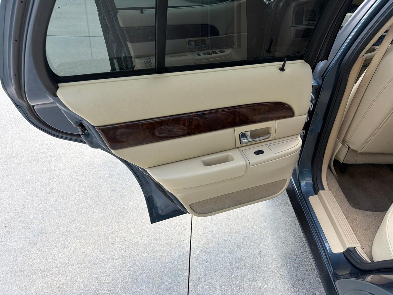 2007 Mercury Grand Marquis LS LOW MILES 52,607 1 OWNER Pompano Beach FL