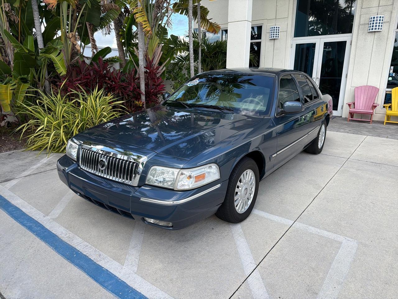 2007 Mercury Grand Marquis LS LOW MILES 52,607 1 OWNER