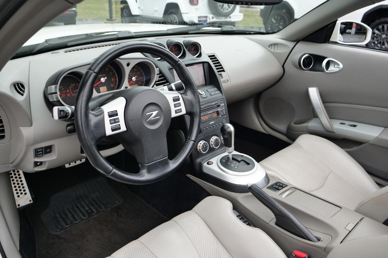 2007 Nissan 350Z Touring Roadster / Navigation / Heated Seats! Lincolnton NC
