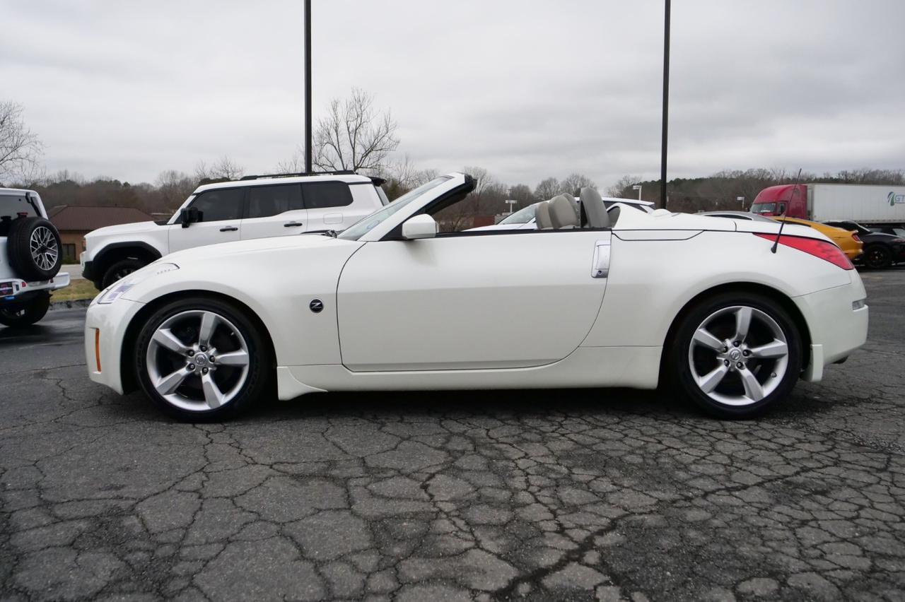 2007 Nissan 350Z Touring Roadster / Navigation / Heated Seats! Lincolnton NC