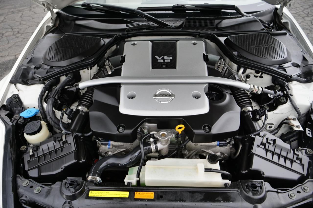 2007 Nissan 350Z Touring Roadster / Navigation / Heated Seats! Lincolnton NC