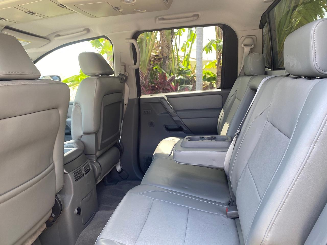 2007 Nissan Titan LE 1 OWNER LOW MILES 39,670 CREW CAB Pompano Beach FL