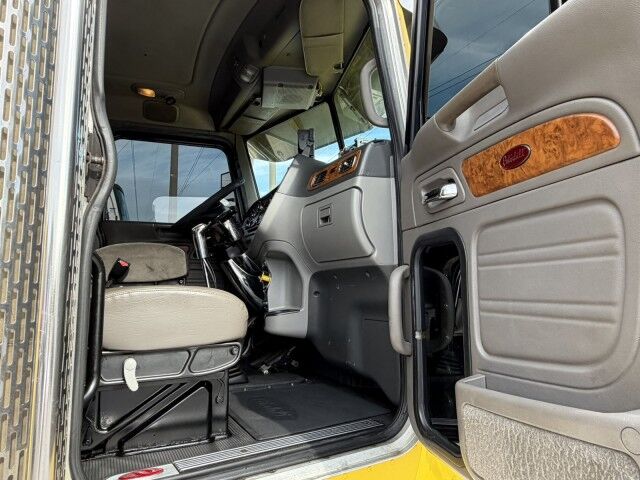 2007 Peterbilt 378 Extended Cab 35-Ton Miller Vulcan V70 Heavy Duty Wrecker Truck Miami FL