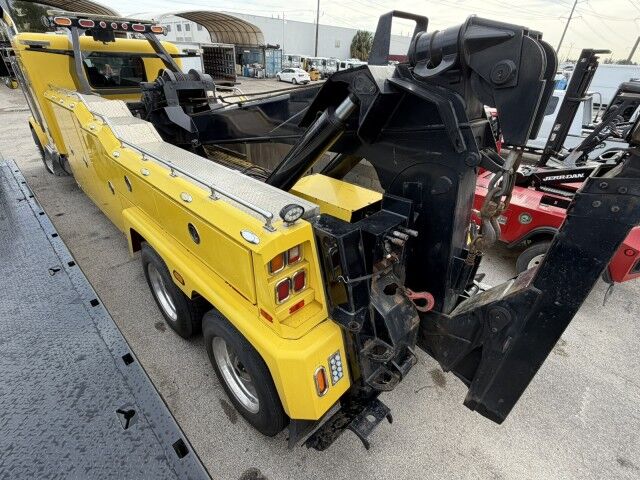2007 Peterbilt 378 Extended Cab 35-Ton Miller Vulcan V70 Heavy Duty Wrecker Truck Miami FL