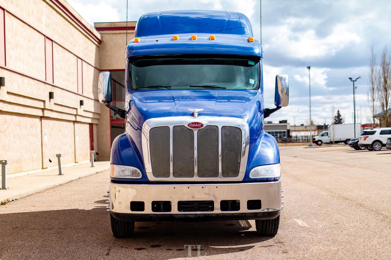 2007 Peterbilt 387 Tractor Sleeper Red Deer AB