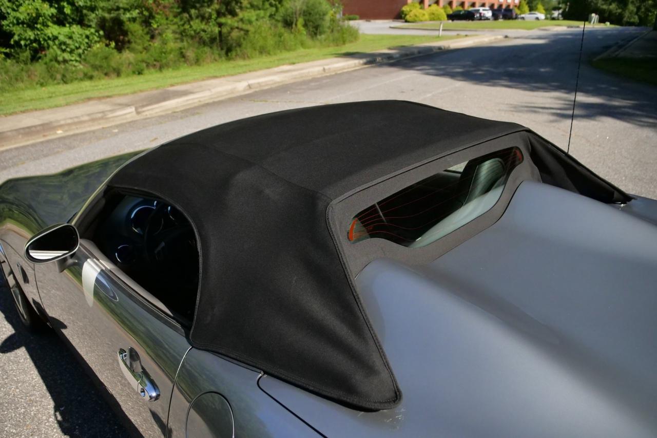 2007 Pontiac Solstice Convertible / Premium Package / Convenience Package! High Point NC