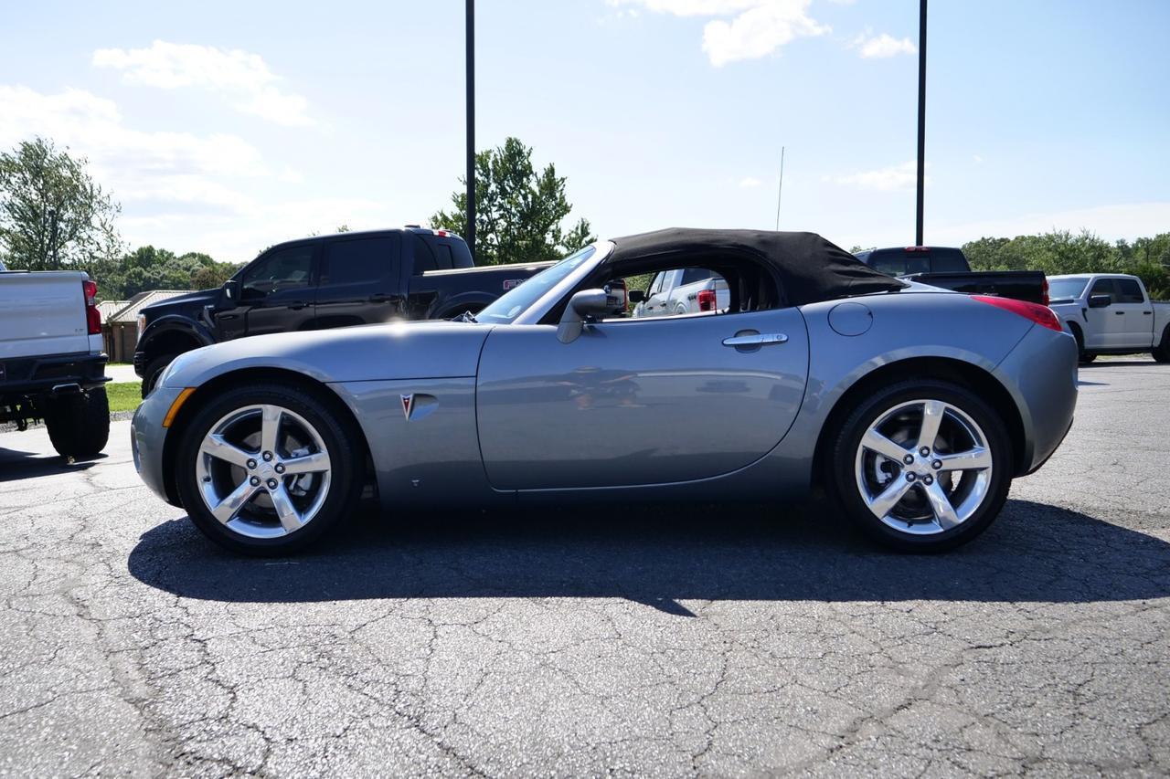 2007 Pontiac Solstice Convertible / Premium Package / Convenience Package! Lincolnton NC