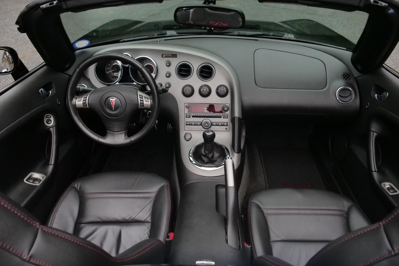 2007 Pontiac Solstice GXP Convertible / Premium Package / Manual! Lincolnton NC