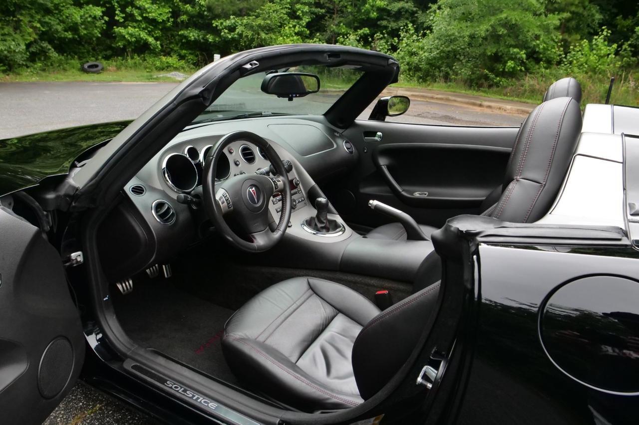 2007 Pontiac Solstice GXP Convertible / Premium Package / Manual! Lincolnton NC