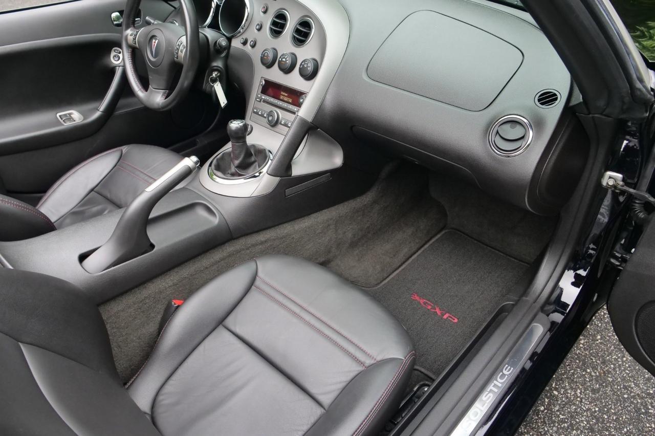 2007 Pontiac Solstice GXP Convertible / Premium Package / Manual! Lincolnton NC
