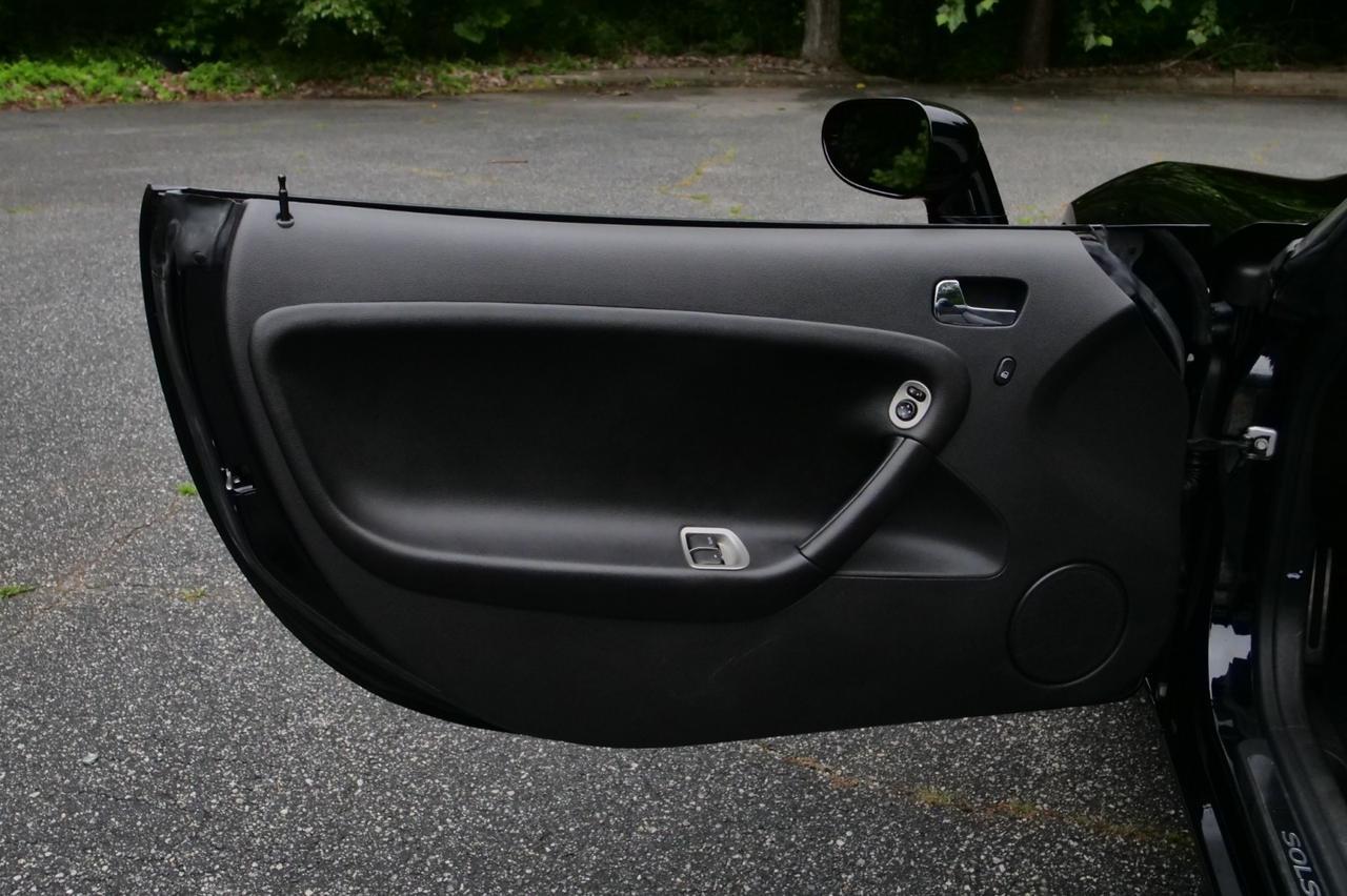 2007 Pontiac Solstice GXP Convertible / Premium Package / Manual! Lincolnton NC