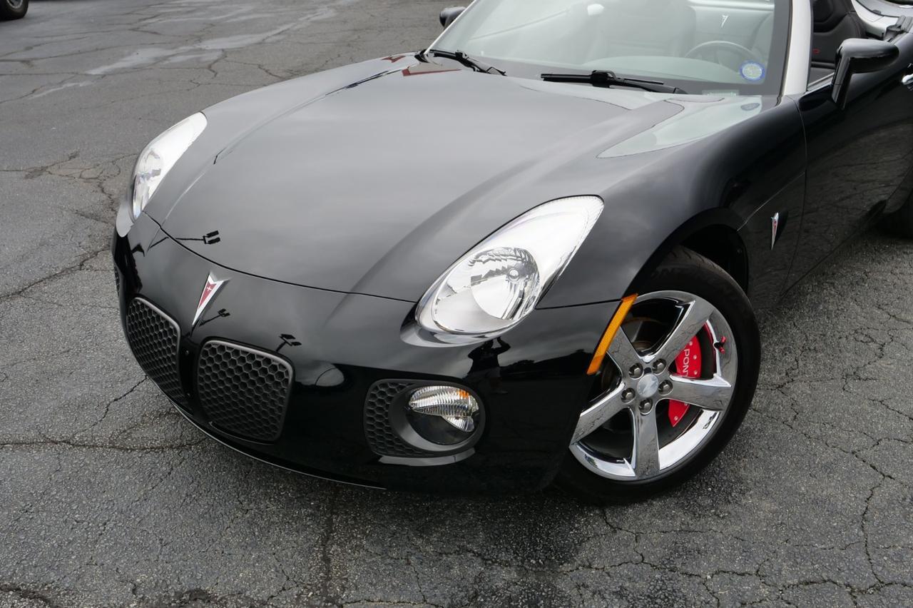 2007 Pontiac Solstice GXP Convertible / Premium Package / Manual! Lincolnton NC