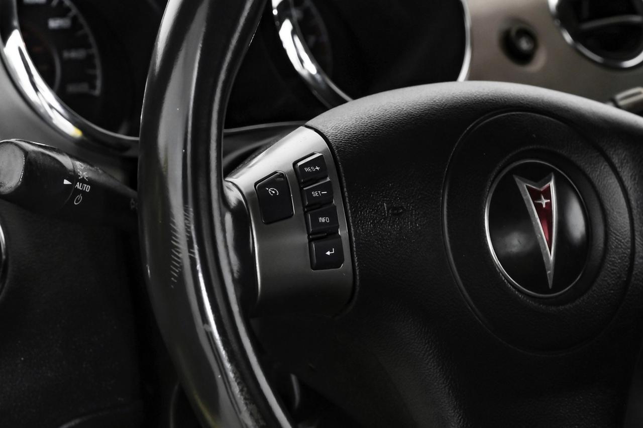 2007 Pontiac Solstice GXP LEATHER SEATS LEATHER STEERING WHEEL CRUISE CONTROL ALLOY WHEELS Carrollton TX