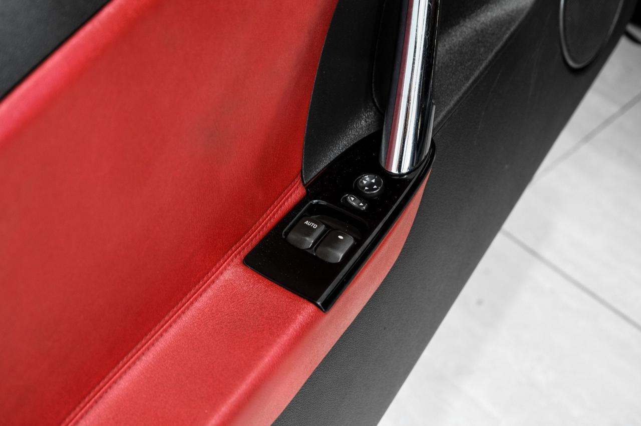 2007 Saturn Sky Roadster - Photo 25