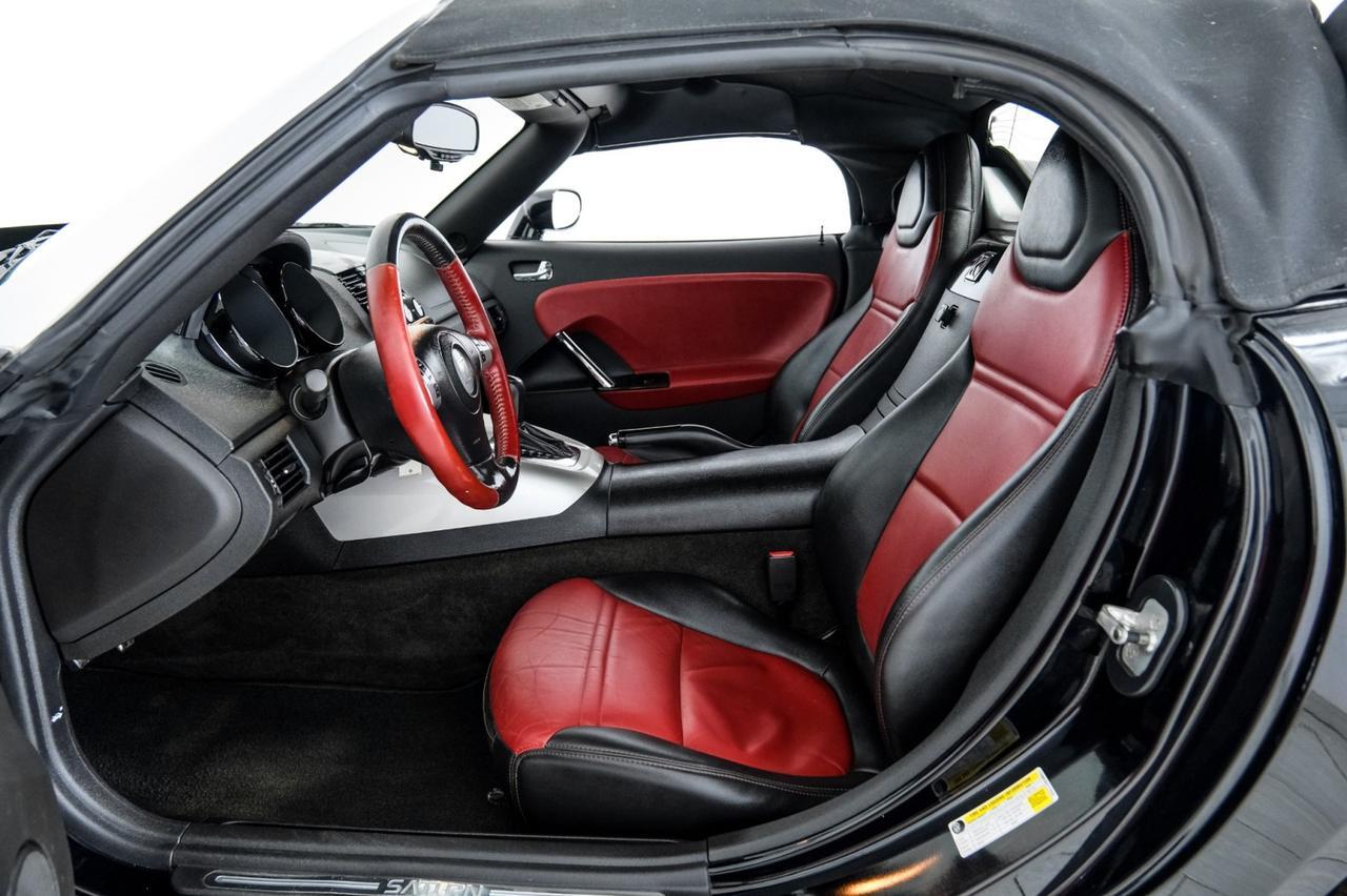 2007 Saturn Sky Roadster - Photo 19