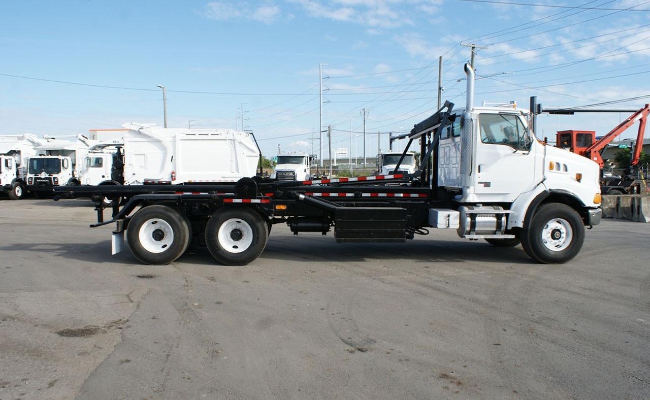 2007 Sterling LT9500 60,000 lb. Galbreath Roll-off Truck