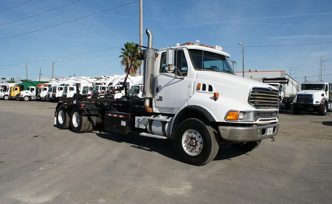 2007 Sterling LT9500 60,000 lb. Galbreath Roll-off Truck