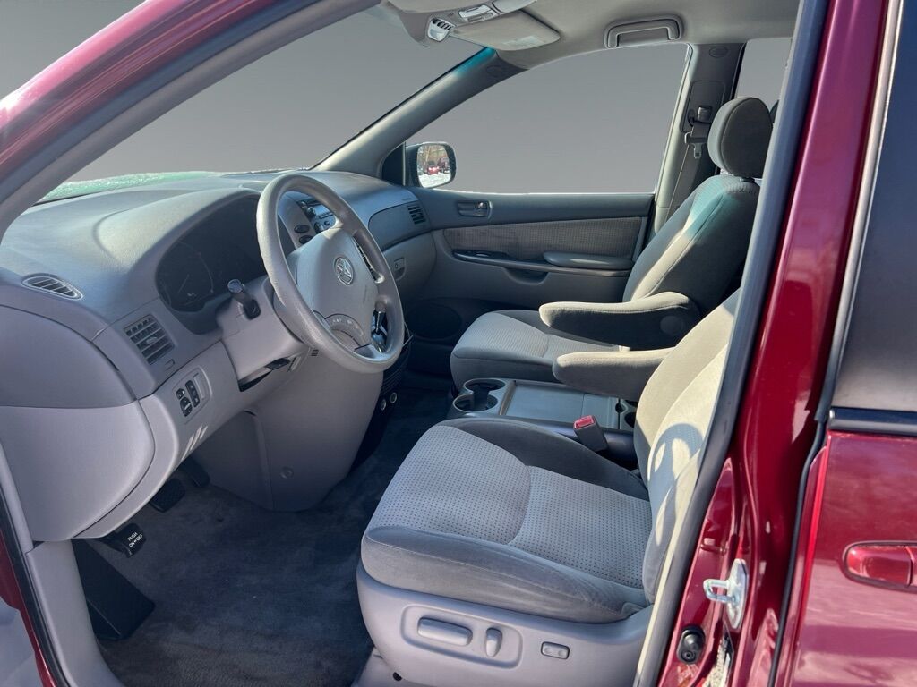 2007 TOYOTA SIENNA CE Toledo OH