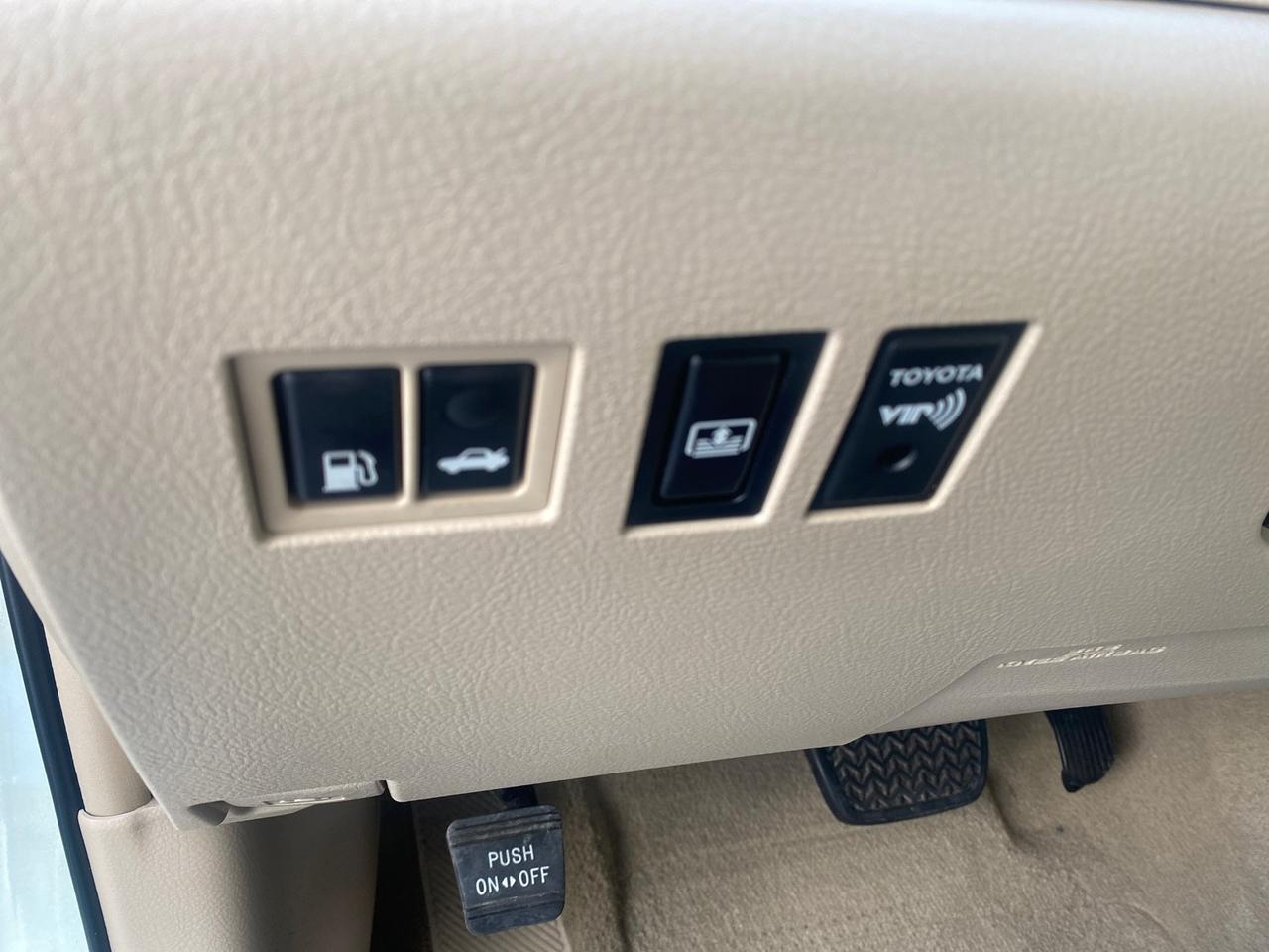 2007 Toyota Avalon Limited LOW MILES 28,392 1 OWNER Pompano Beach FL