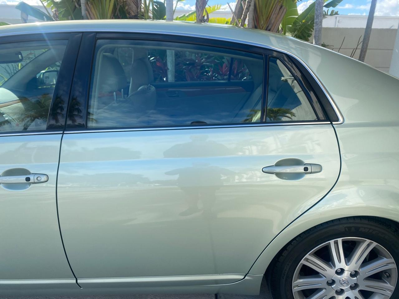 2007 Toyota Avalon Limited LOW MILES 28,392 1 OWNER Pompano Beach FL