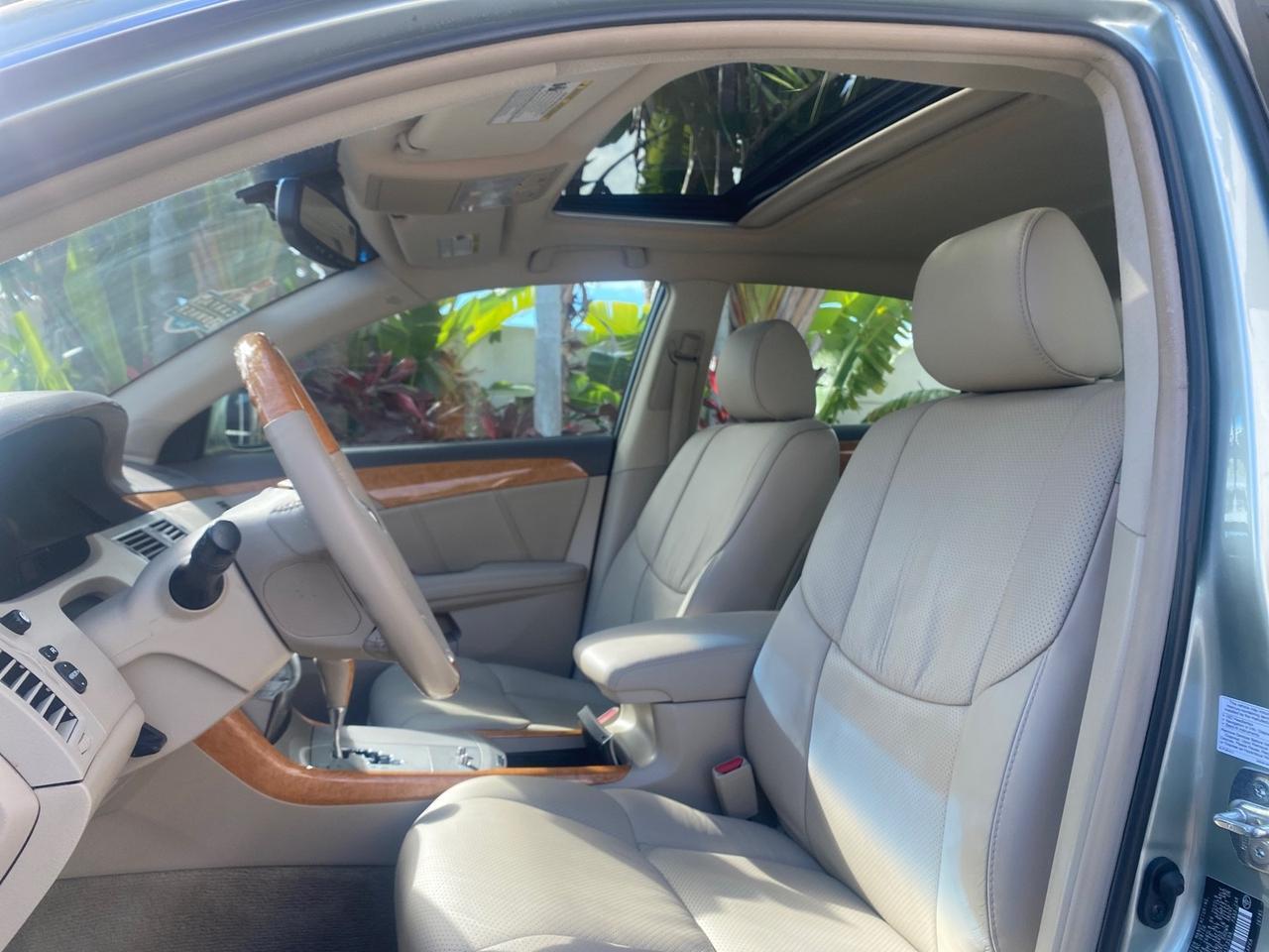 2007 Toyota Avalon Limited LOW MILES 28,392 1 OWNER Pompano Beach FL