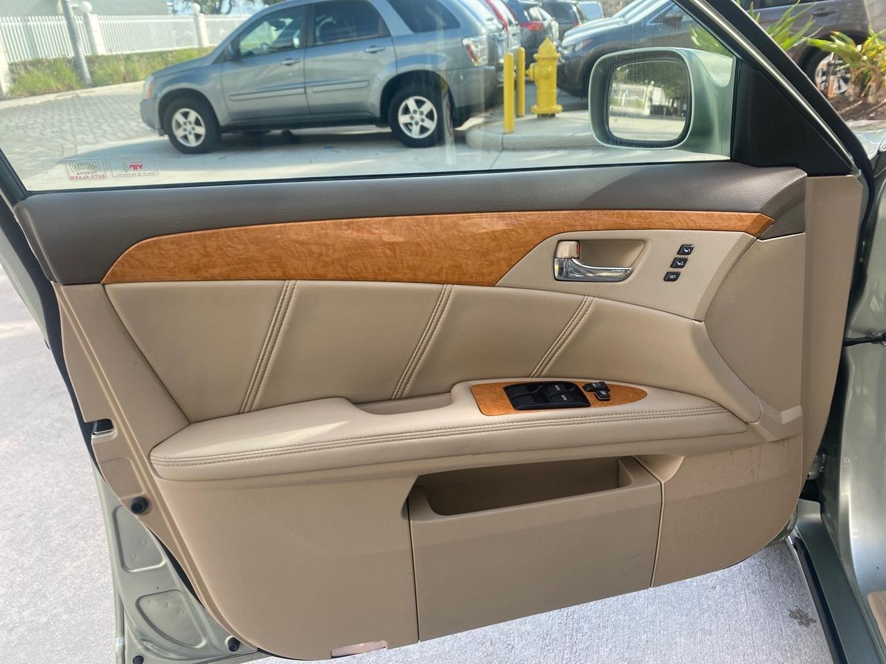 2007 Toyota Avalon Limited LOW MILES 28,392 1 OWNER Pompano Beach FL