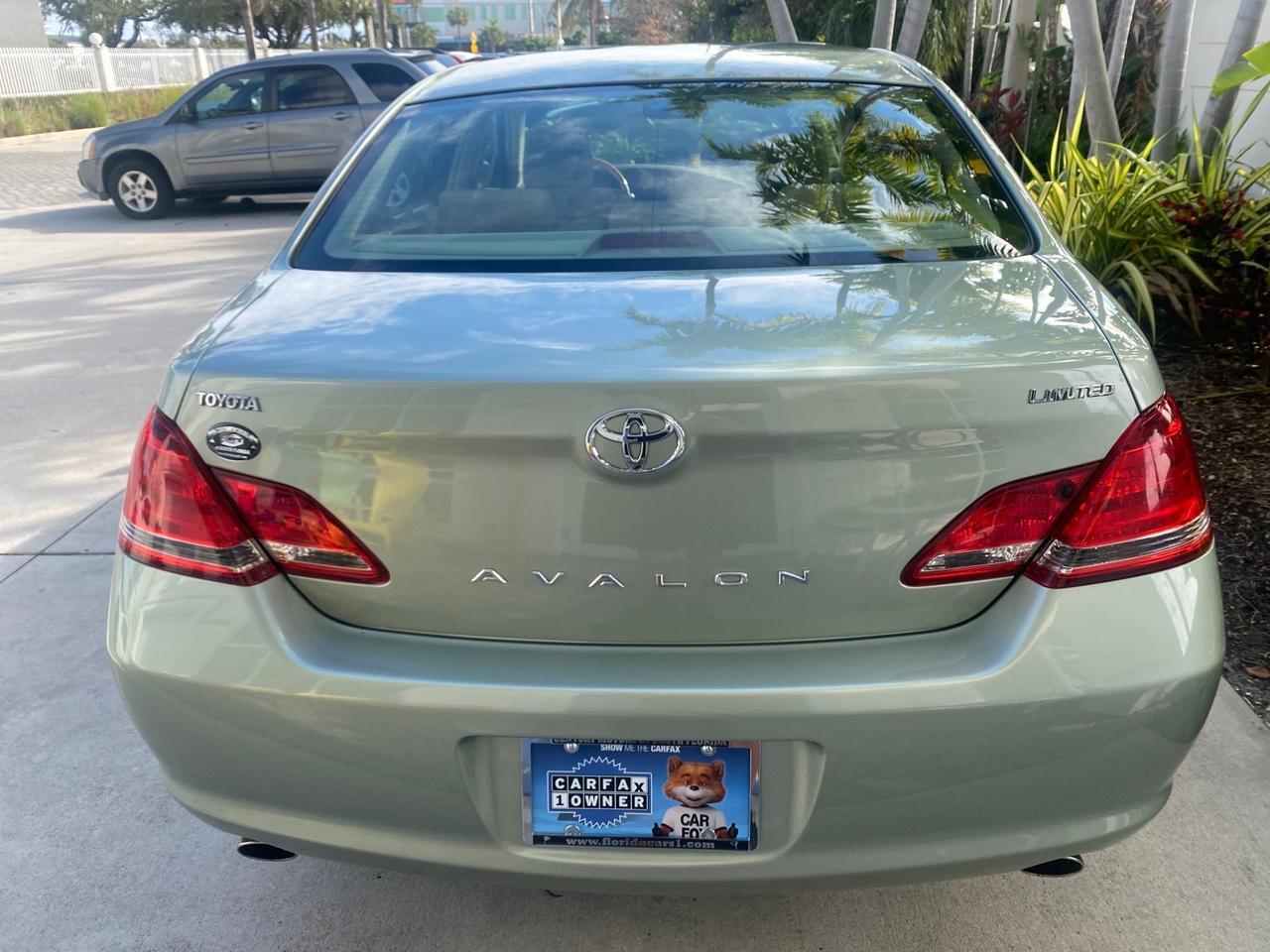 2007 Toyota Avalon Limited LOW MILES 28,392 1 OWNER Pompano Beach FL