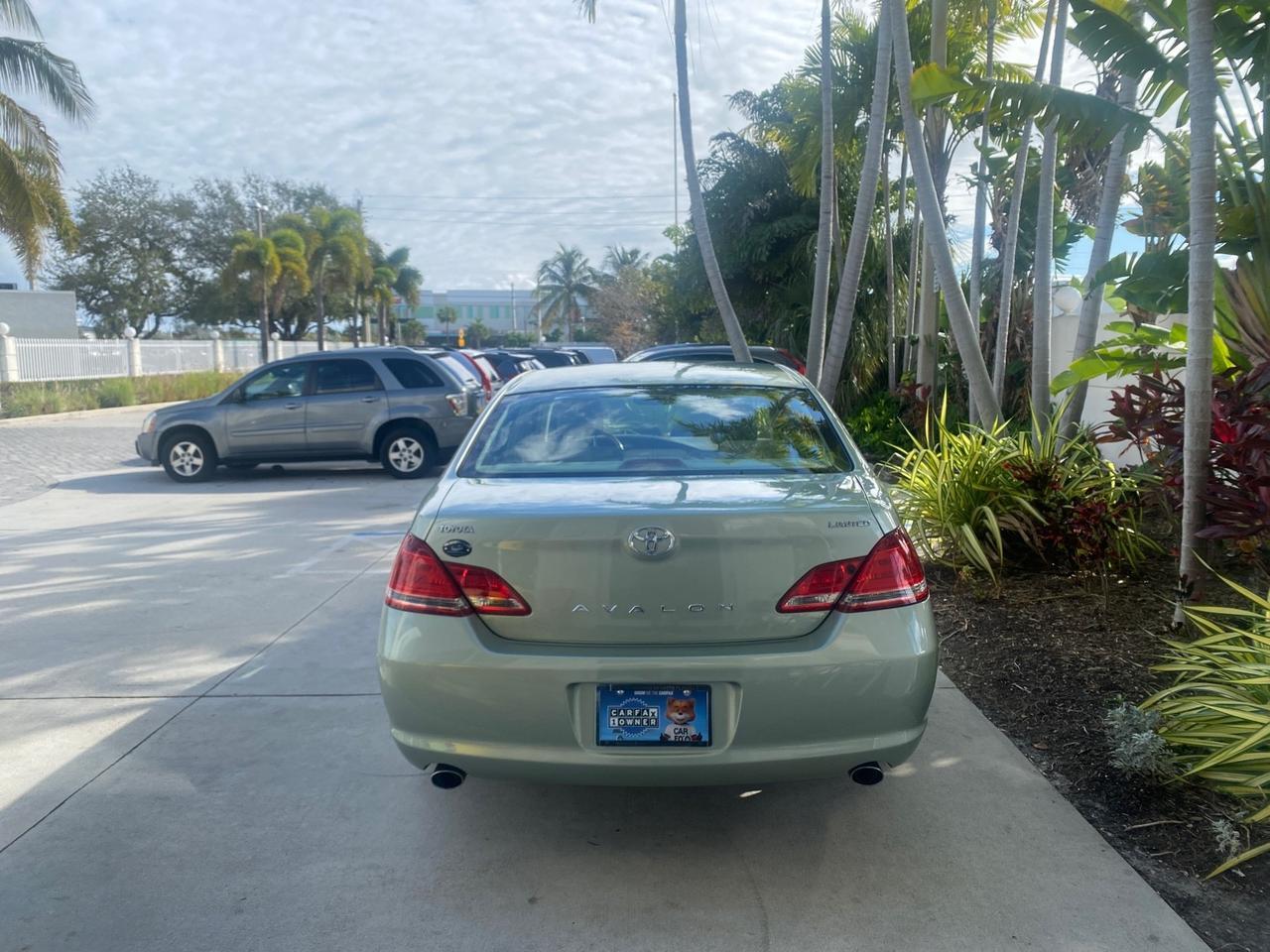 2007 Toyota Avalon Limited LOW MILES 28,392 1 OWNER Pompano Beach FL