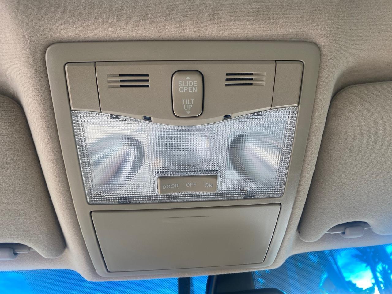 2007 Toyota Avalon Limited LOW MILES 28,392 1 OWNER Pompano Beach FL