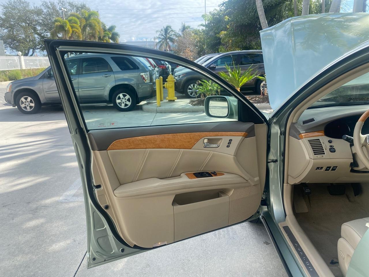 2007 Toyota Avalon Limited LOW MILES 28,392 1 OWNER Pompano Beach FL